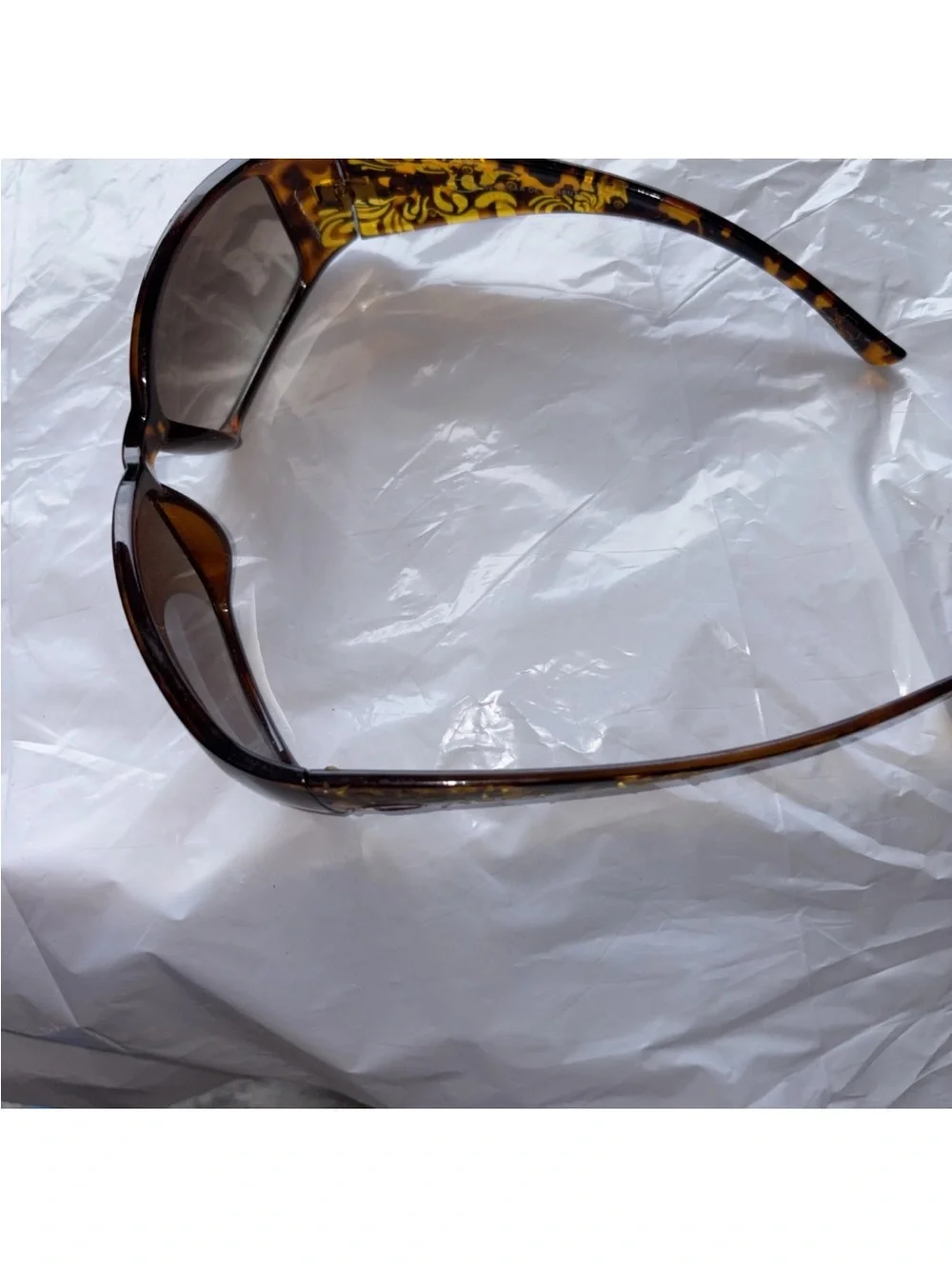 Oscar de la Renta Tortoiseshell Frame Sunglasses with Brown Lenses